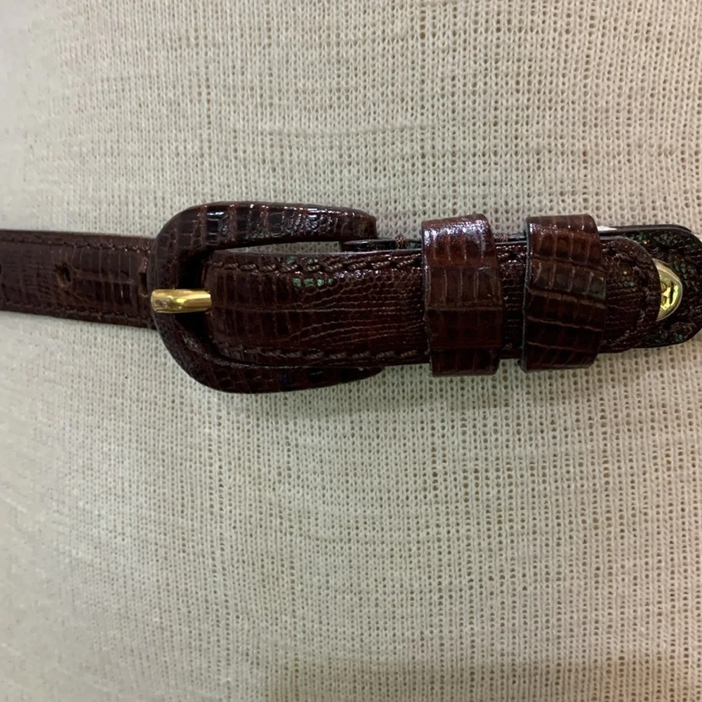 Liz Claiborne leather and cloth belt with gold metallic thread sz S